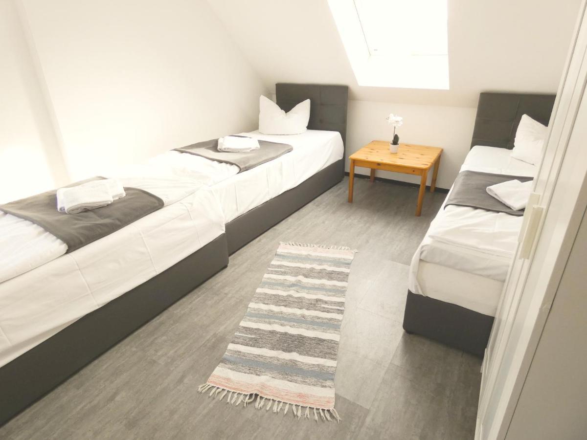 Sunnyhome Monteurwohnungen Und Apartments In Schwandorf Exteriör bild