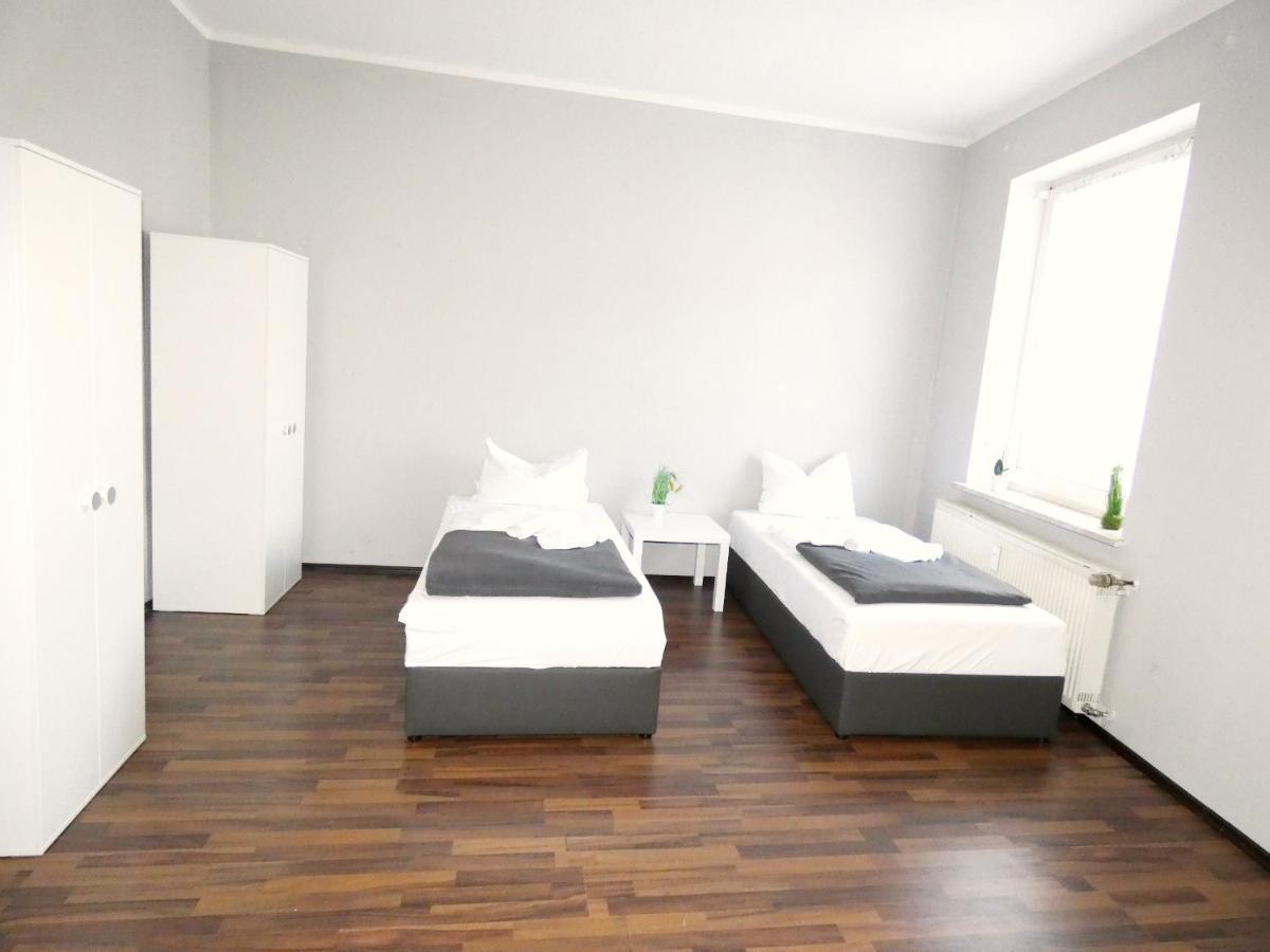 Sunnyhome Monteurwohnungen Und Apartments In Schwandorf Exteriör bild