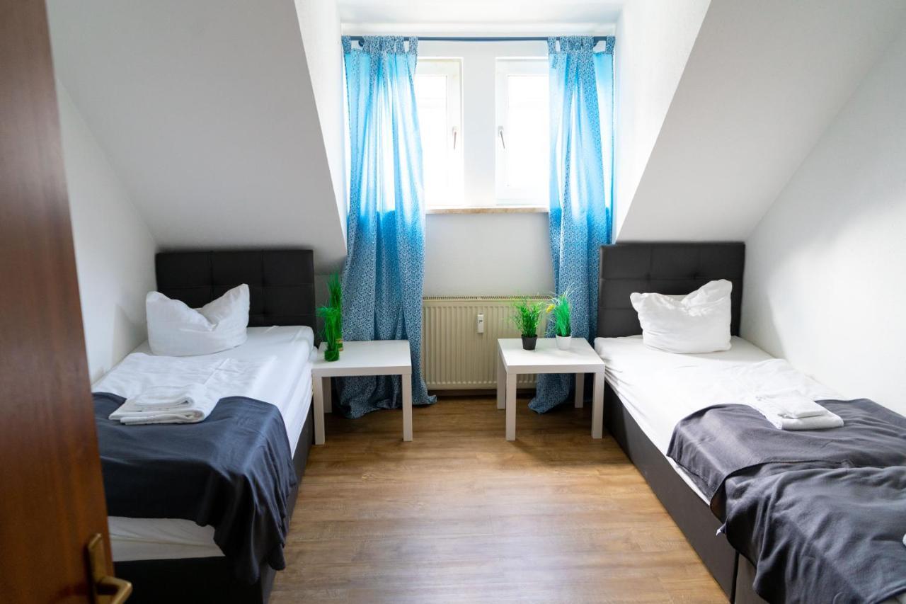 Sunnyhome Monteurwohnungen Und Apartments In Schwandorf Exteriör bild