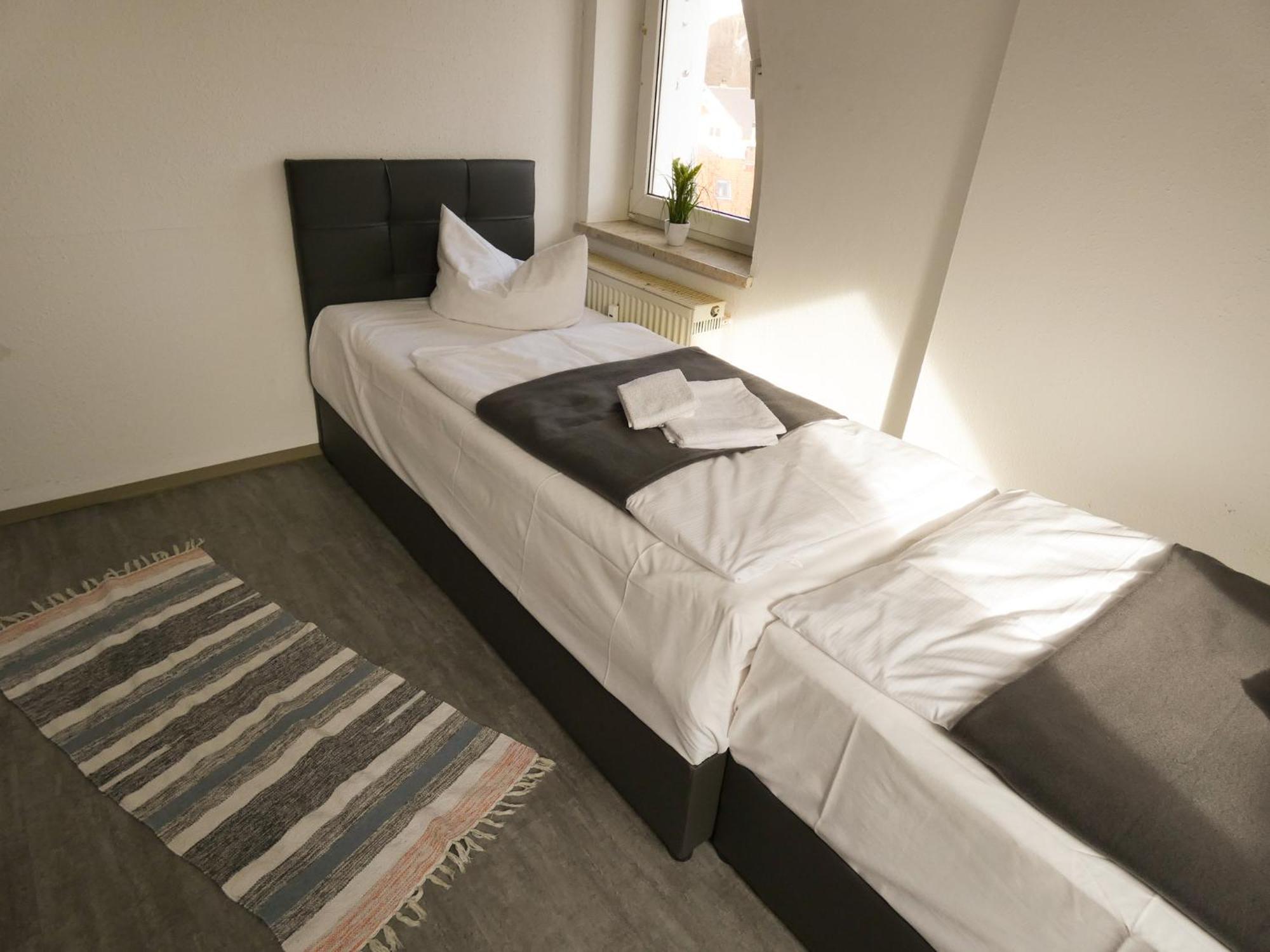 Sunnyhome Monteurwohnungen Und Apartments In Schwandorf Exteriör bild
